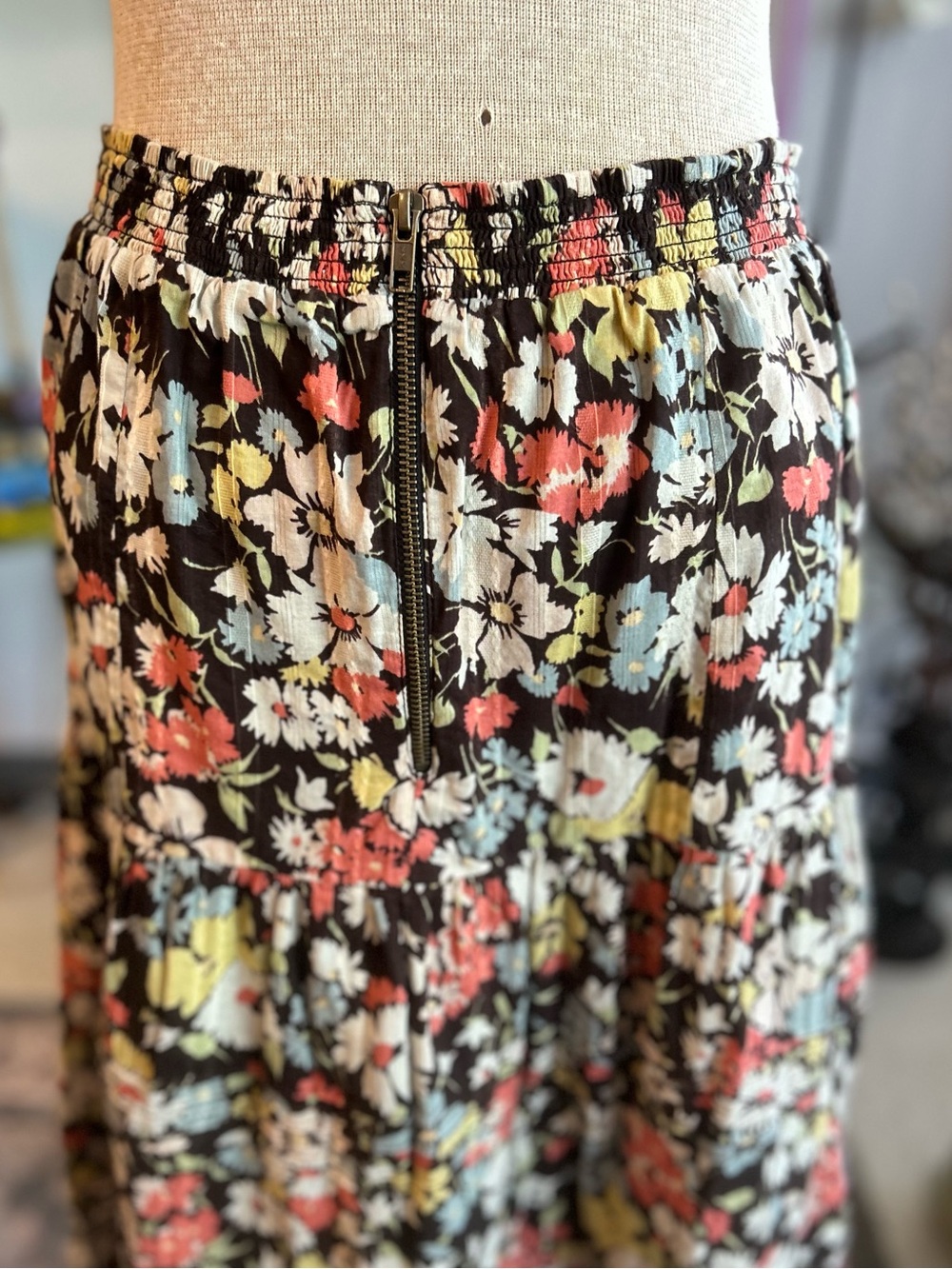 THE GREAT. Floral Tiered Maxi Skirt 100%Cotton Prairie, Boho Zipper in the back - Picture 5 of 7